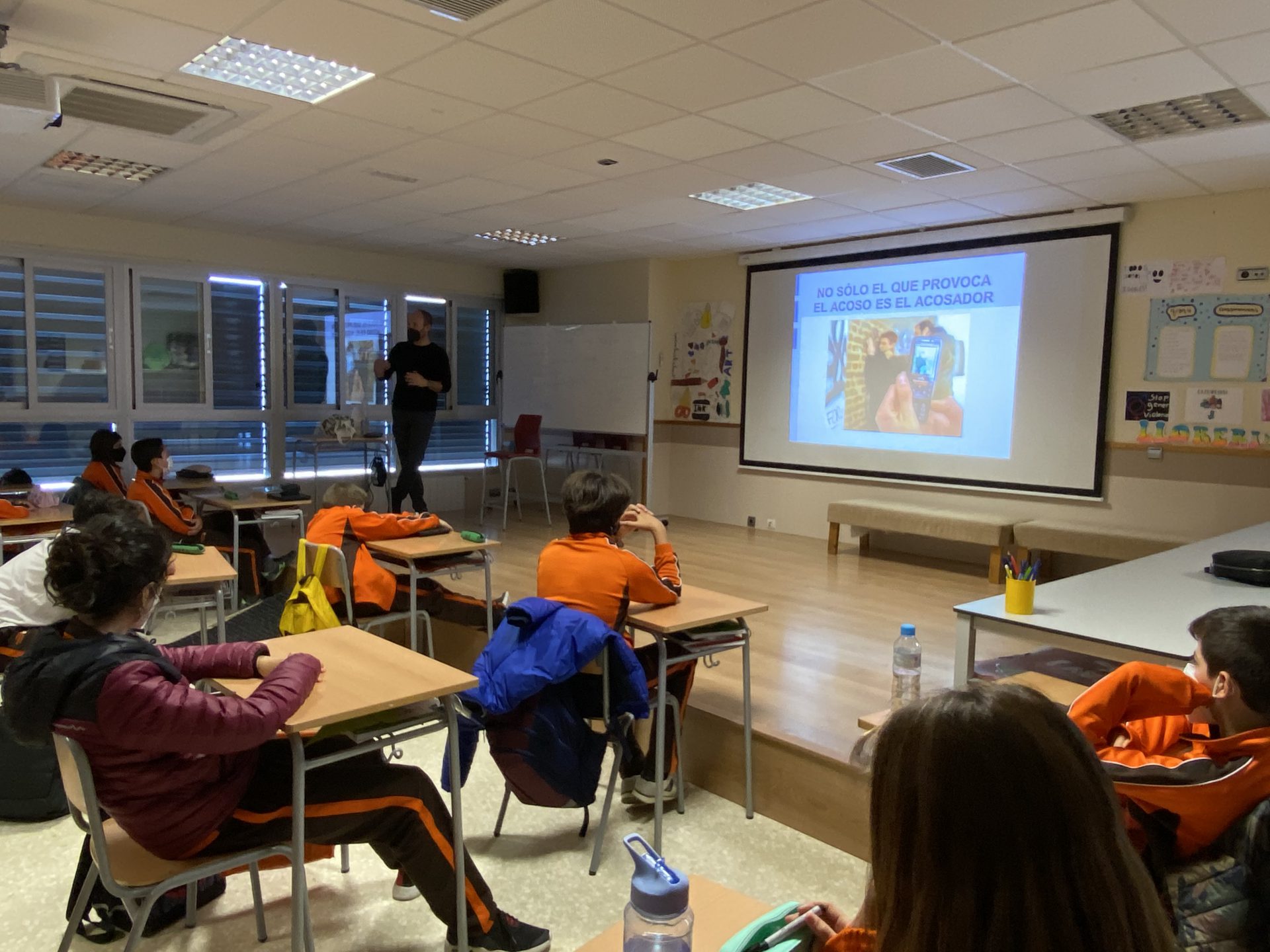 Charla seguridad en las redes sociales