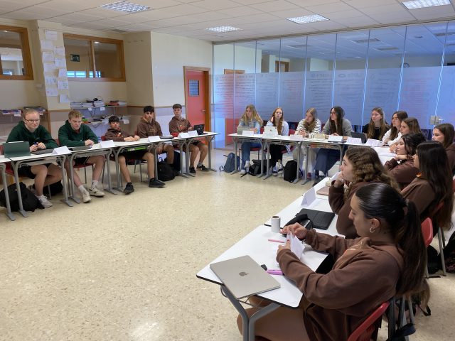 Choosing a University Degree: A Guide for 2nd Year of Baccalaureate Students