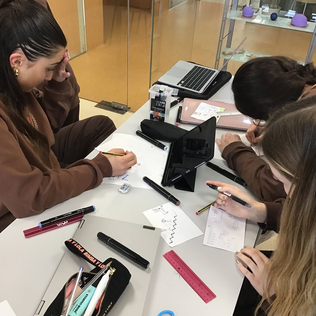 How to foster entrepreneurship in bilingual schools